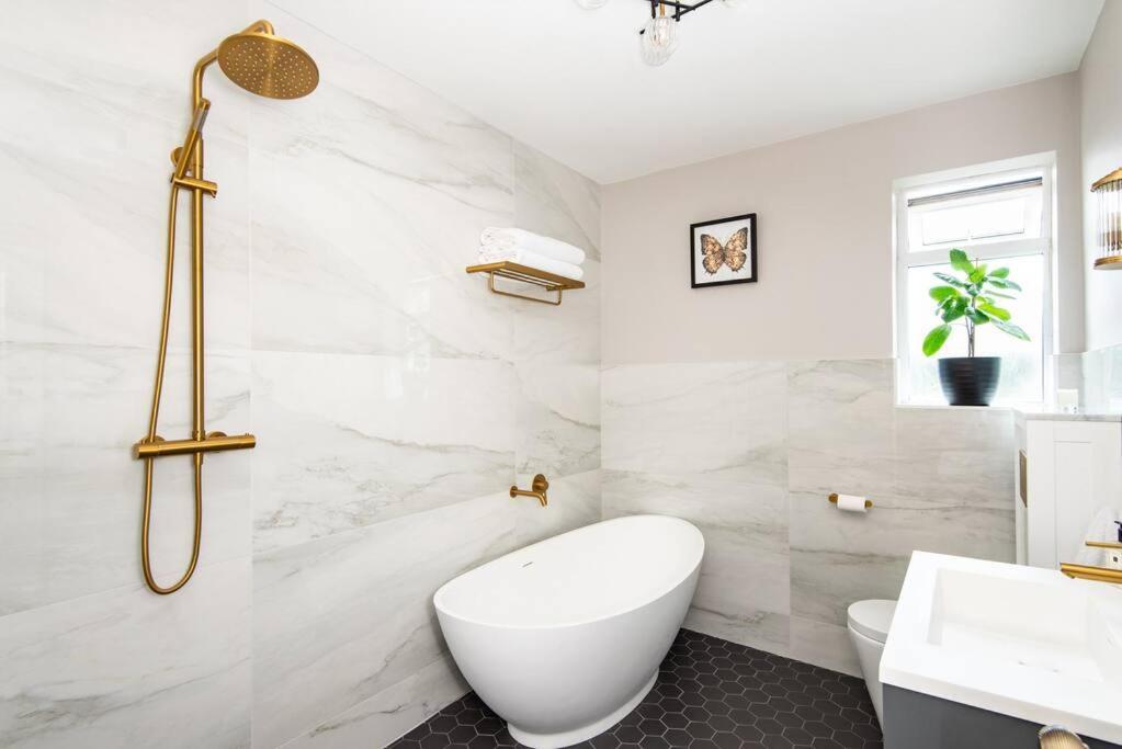 Newly Renovated Victorian House With Free Parking Villa Brighton ภายนอก รูปภาพ